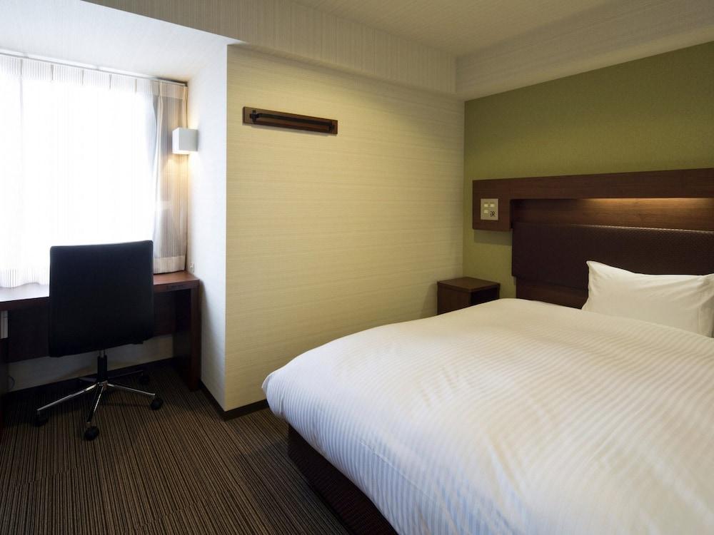Rich Station South Hotel 3*